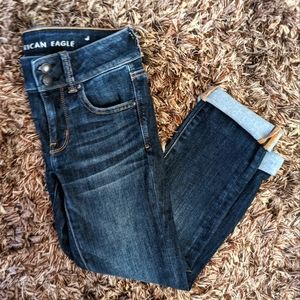 American Eagle size 2 cropped jeans